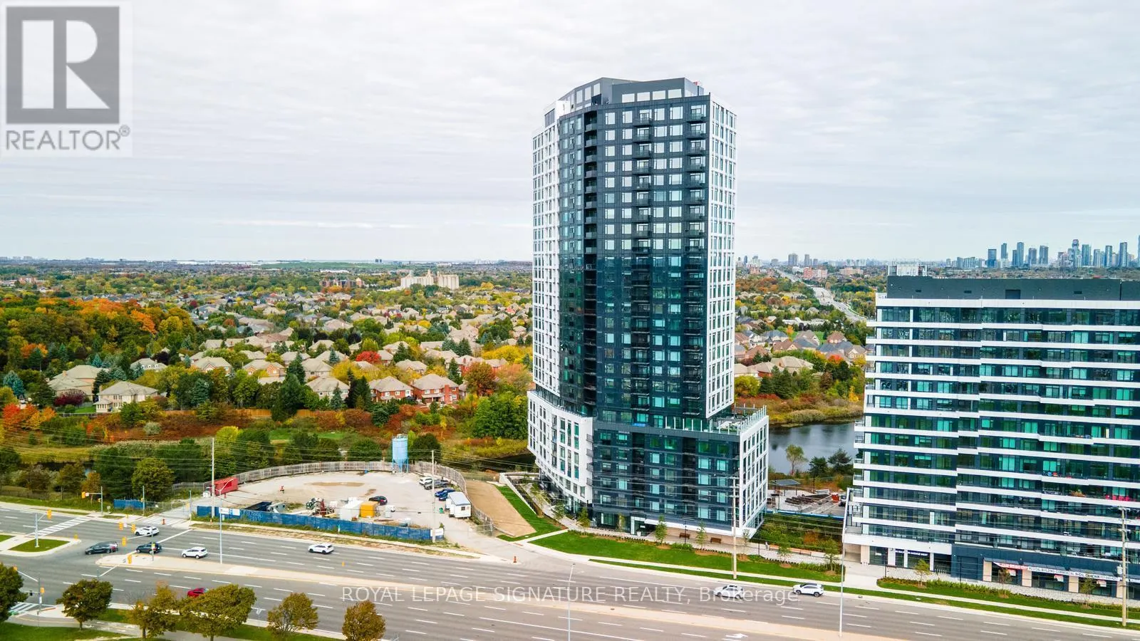 1001 - 2495 EGLINTON AVENUE