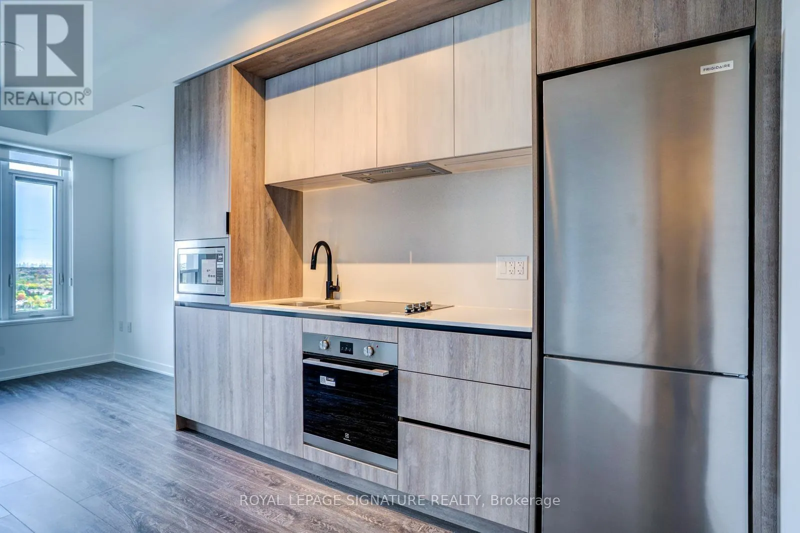 1001 - 2495 EGLINTON AVENUE