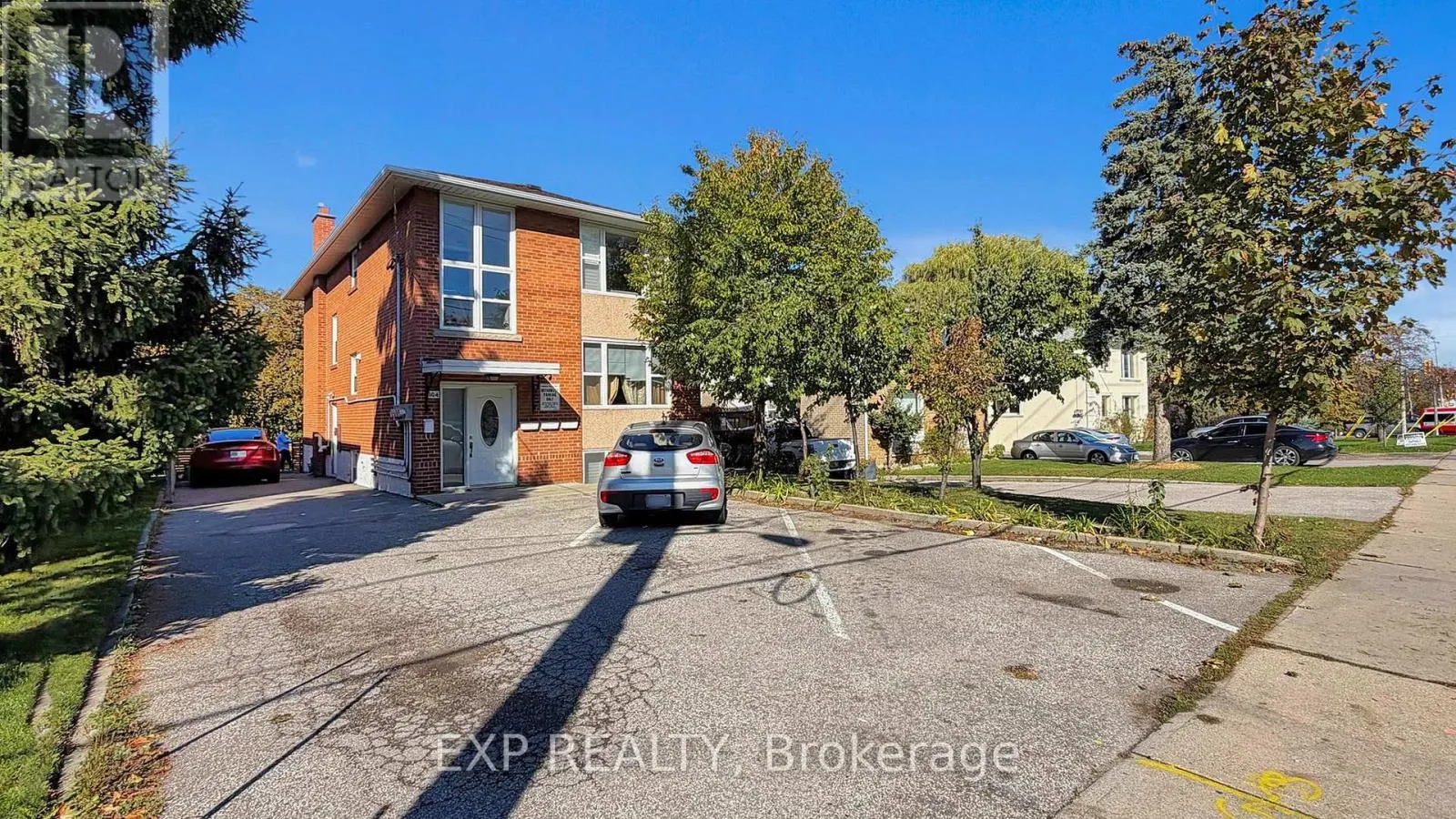 104 DIXON ROAD N
