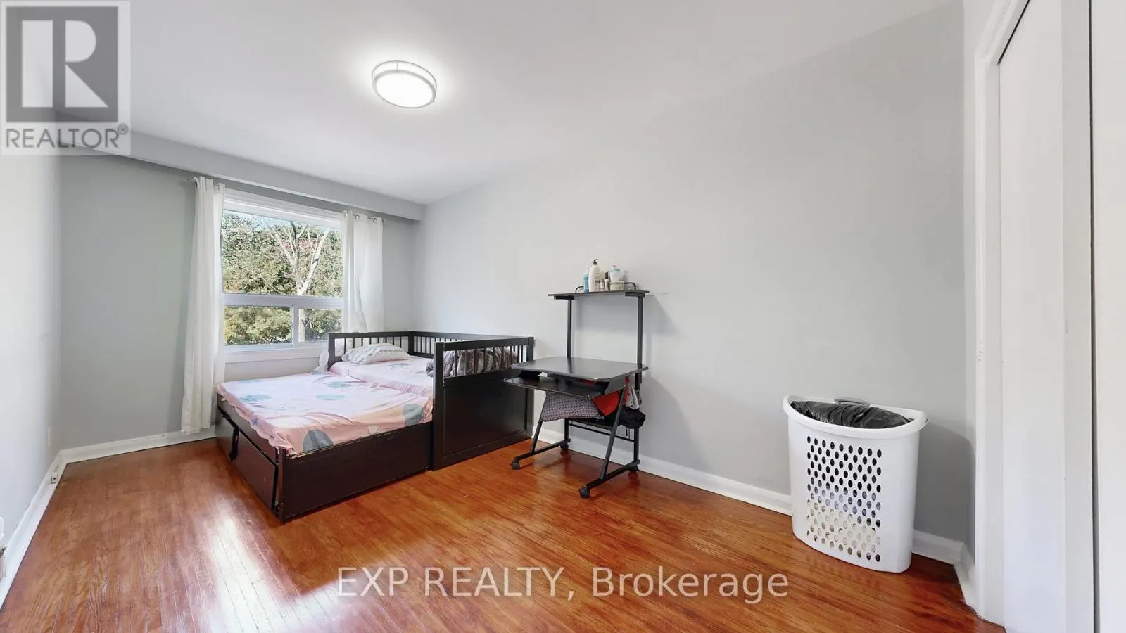 104 DIXON ROAD N
