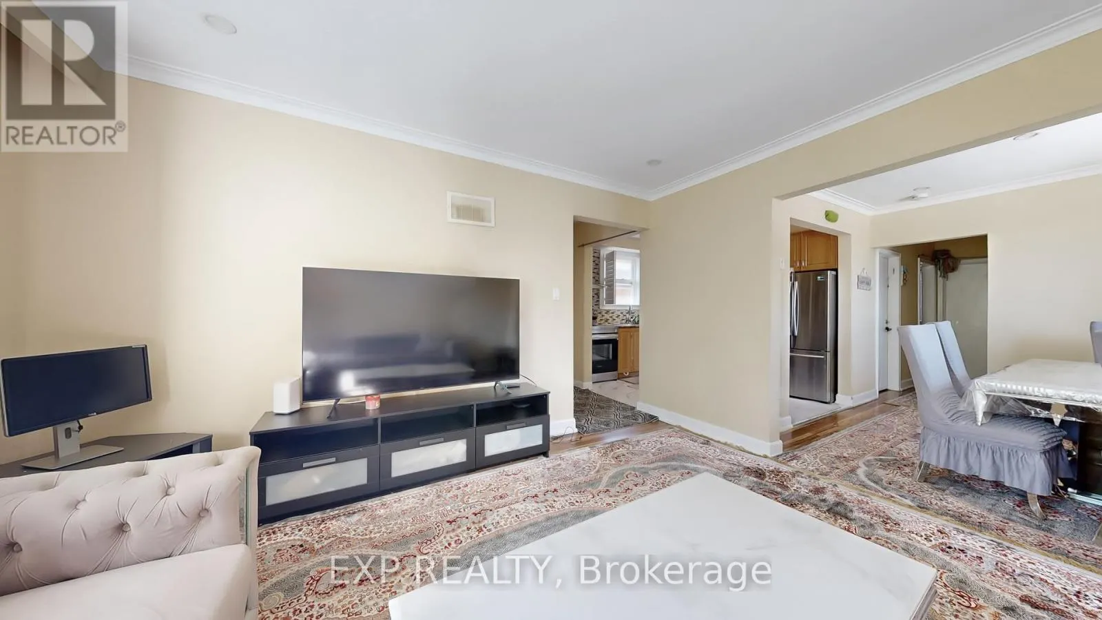 104 DIXON ROAD N
