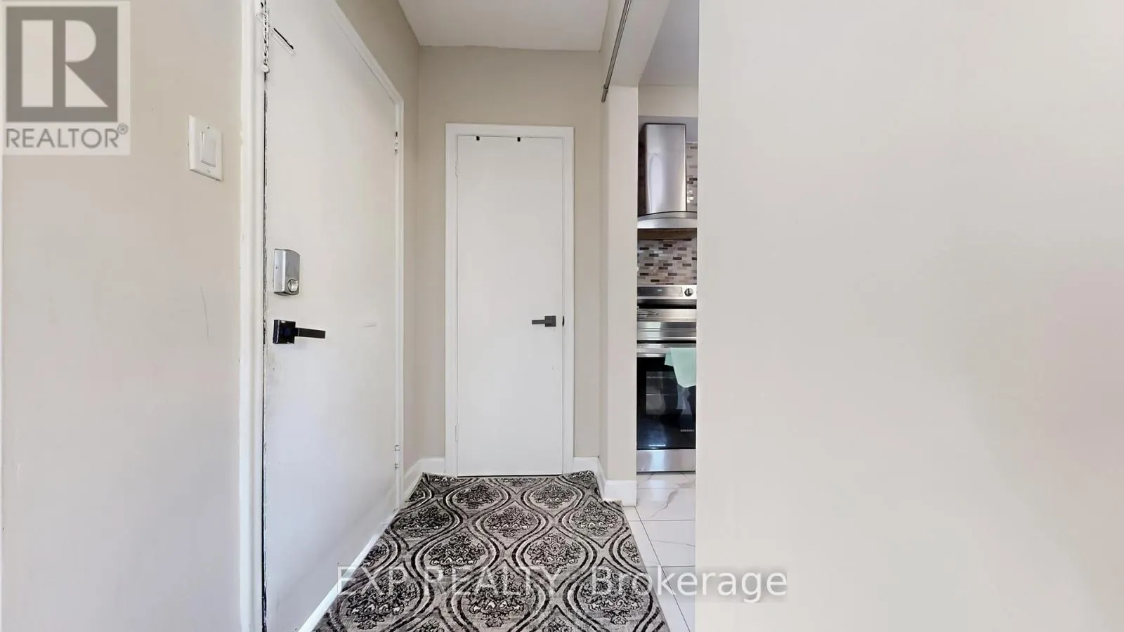 104 DIXON ROAD N