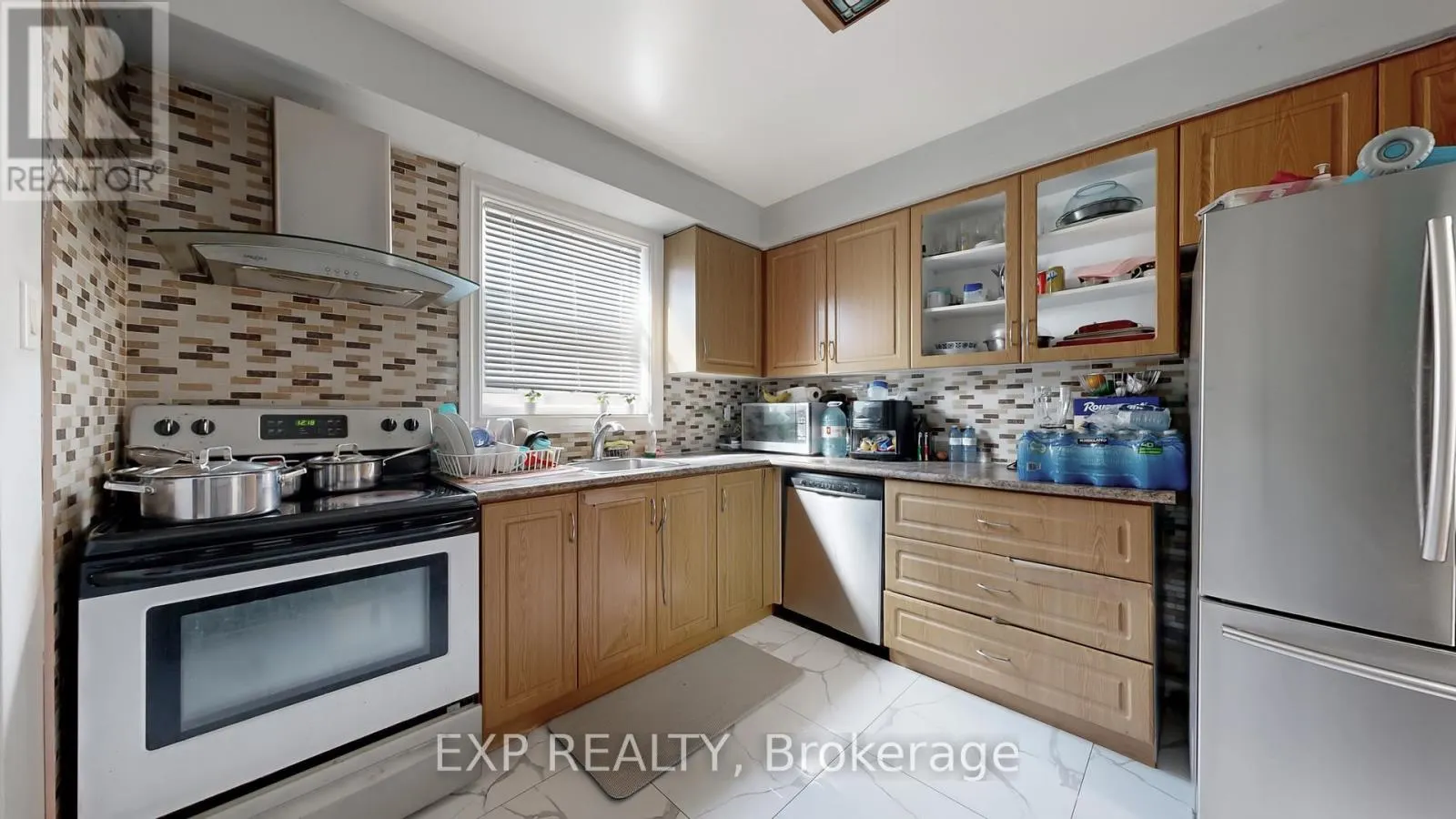 104 DIXON ROAD N