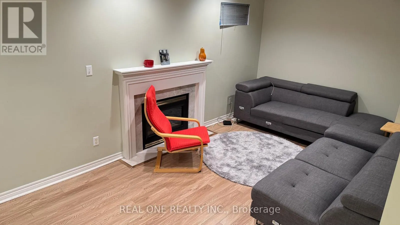 38 - 2250 ROCKINGHAM DRIVE