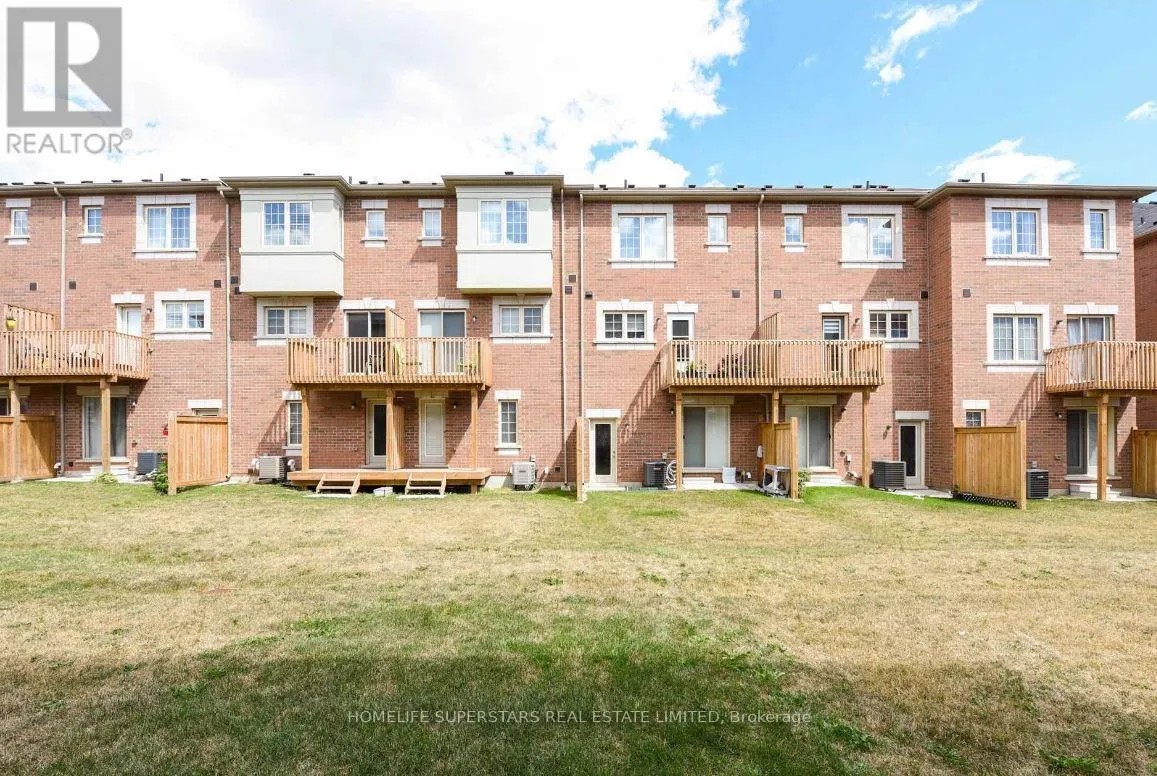 40 - 9 ASPEN HILLS ROAD