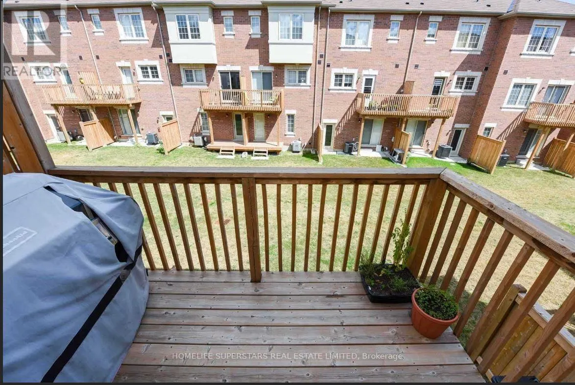 40 - 9 ASPEN HILLS ROAD