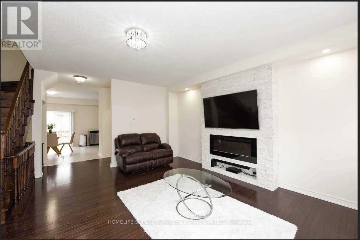40 - 9 ASPEN HILLS ROAD