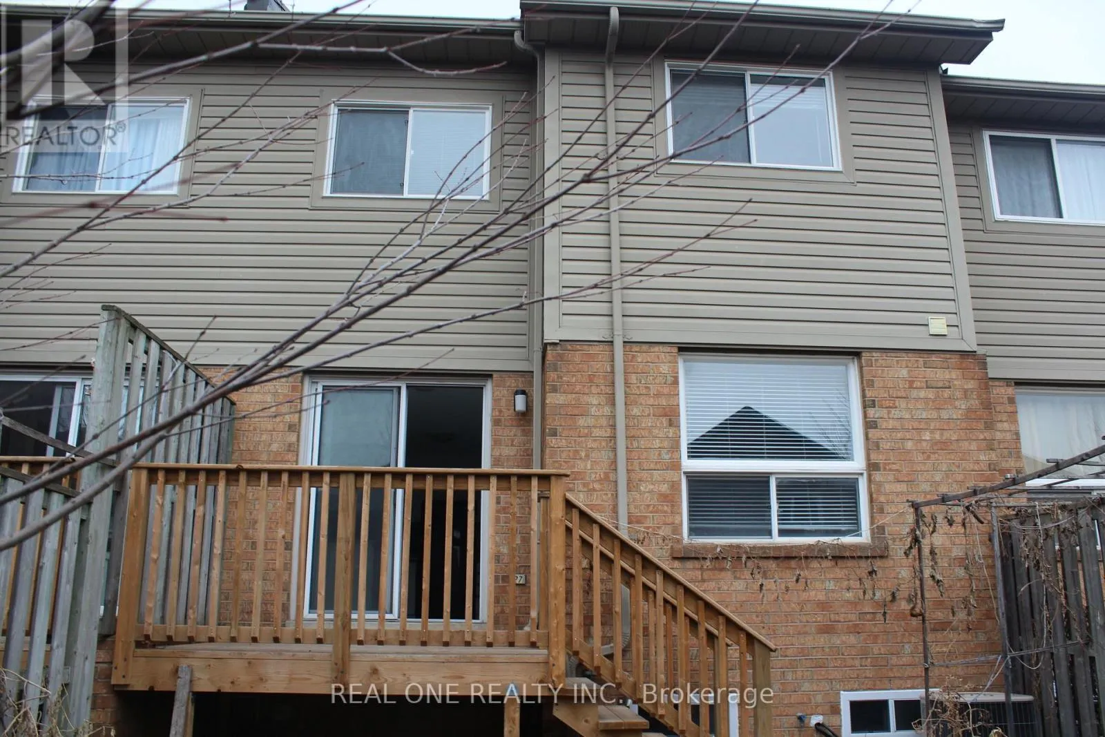 27 - 2550 THOMAS STREET