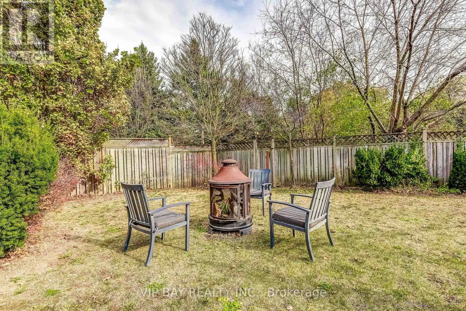 40 DAWNRIDGE TRAIL