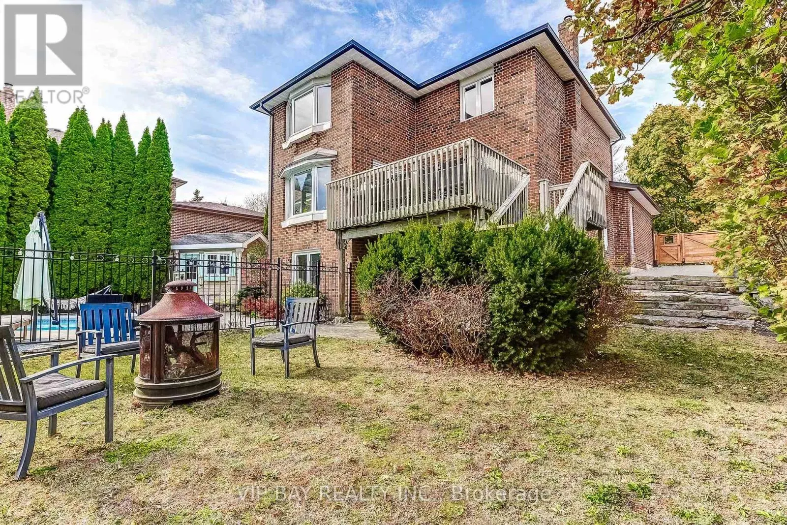 40 DAWNRIDGE TRAIL
