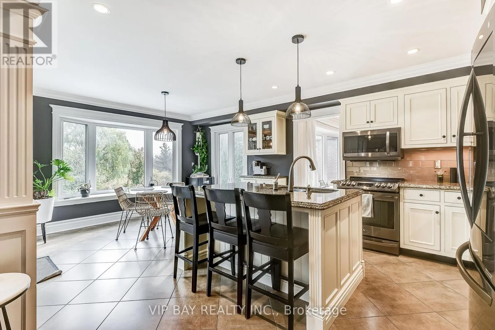 40 DAWNRIDGE TRAIL