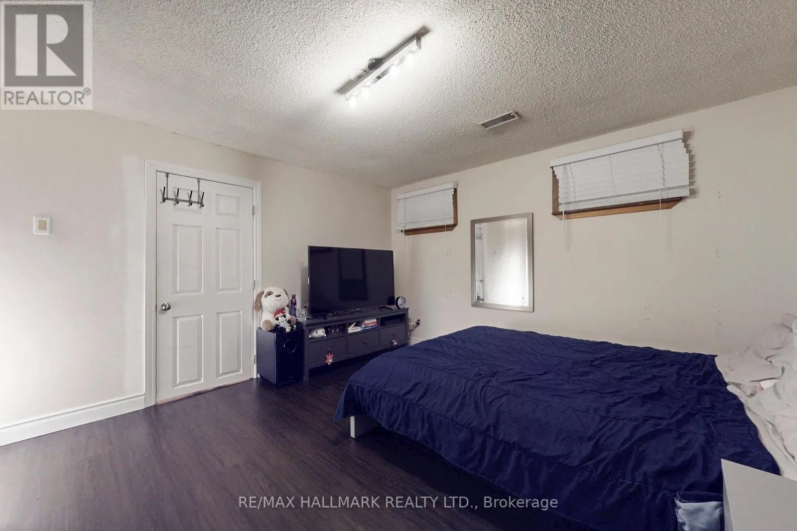 2066 FONTWELL CRESCENT