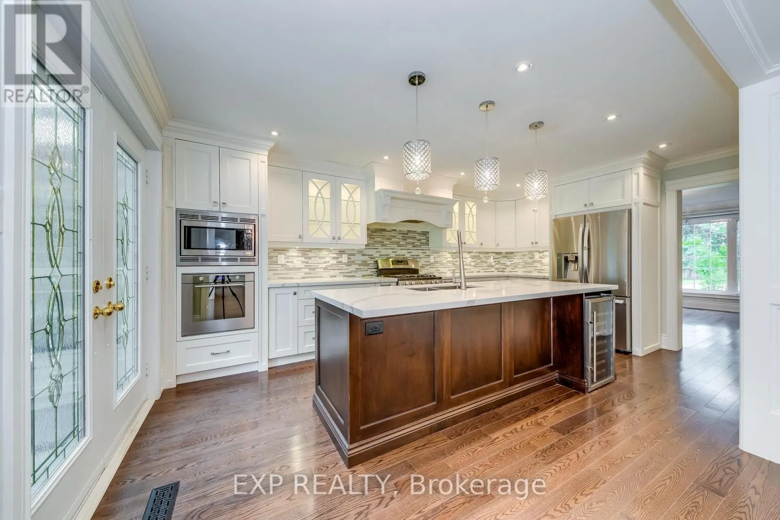 1135 MONTROSE ABBEY DRIVE