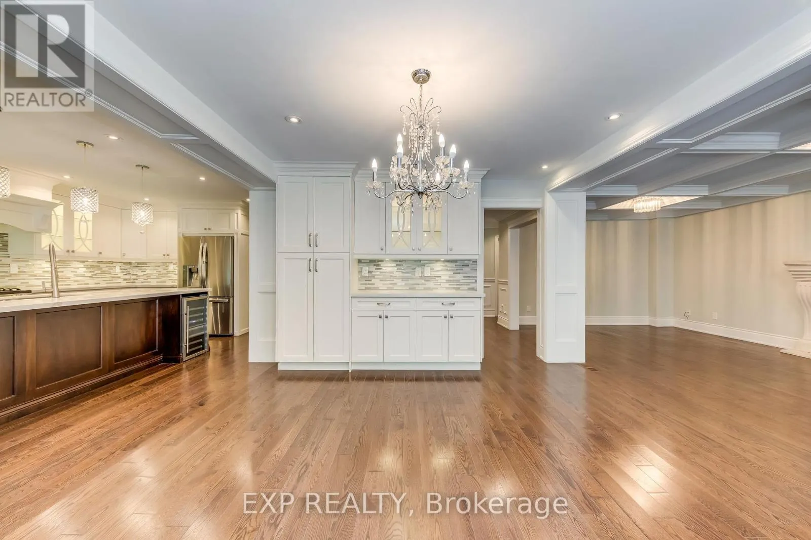 1135 MONTROSE ABBEY DRIVE