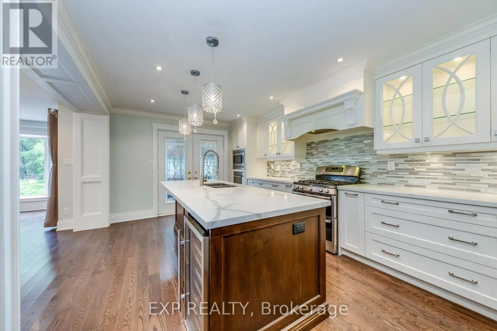 1135 MONTROSE ABBEY DRIVE
