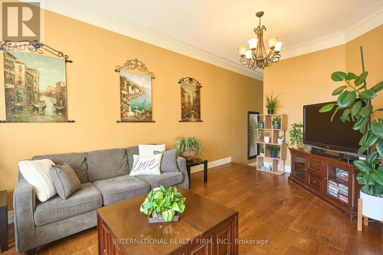 1493 WARBLER ROAD