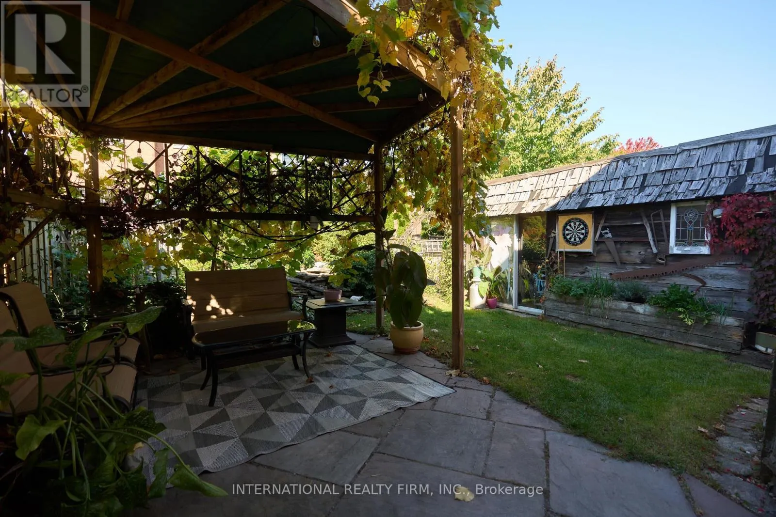 1493 WARBLER ROAD
