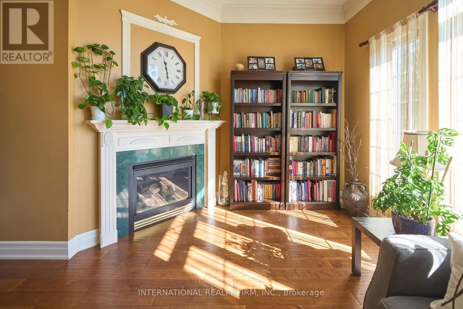 1493 WARBLER ROAD