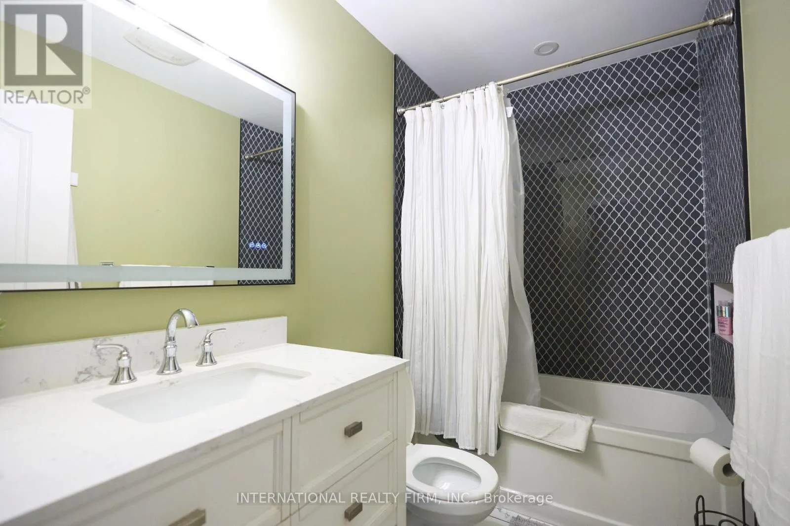 1493 WARBLER ROAD
