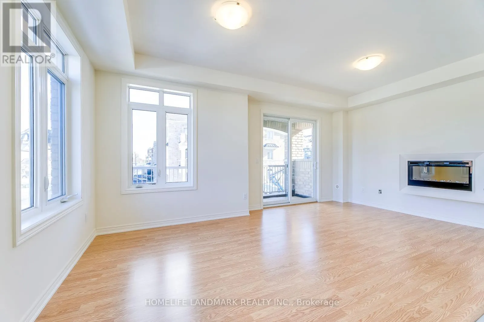 454 SILVER MAPLE ROAD