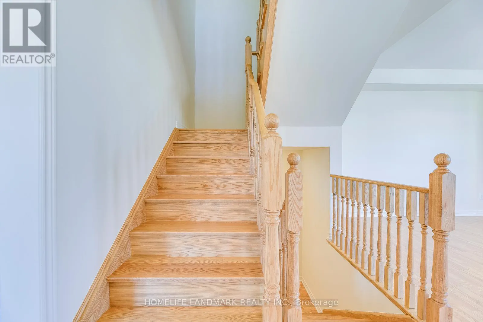 454 SILVER MAPLE ROAD