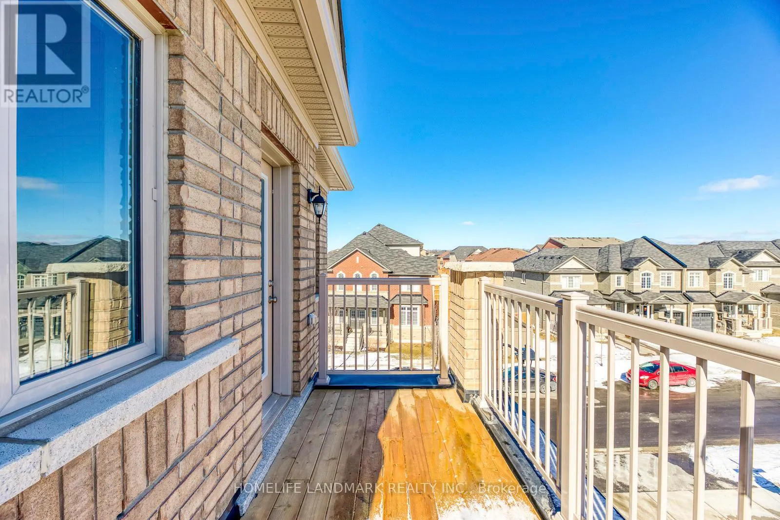 454 SILVER MAPLE ROAD