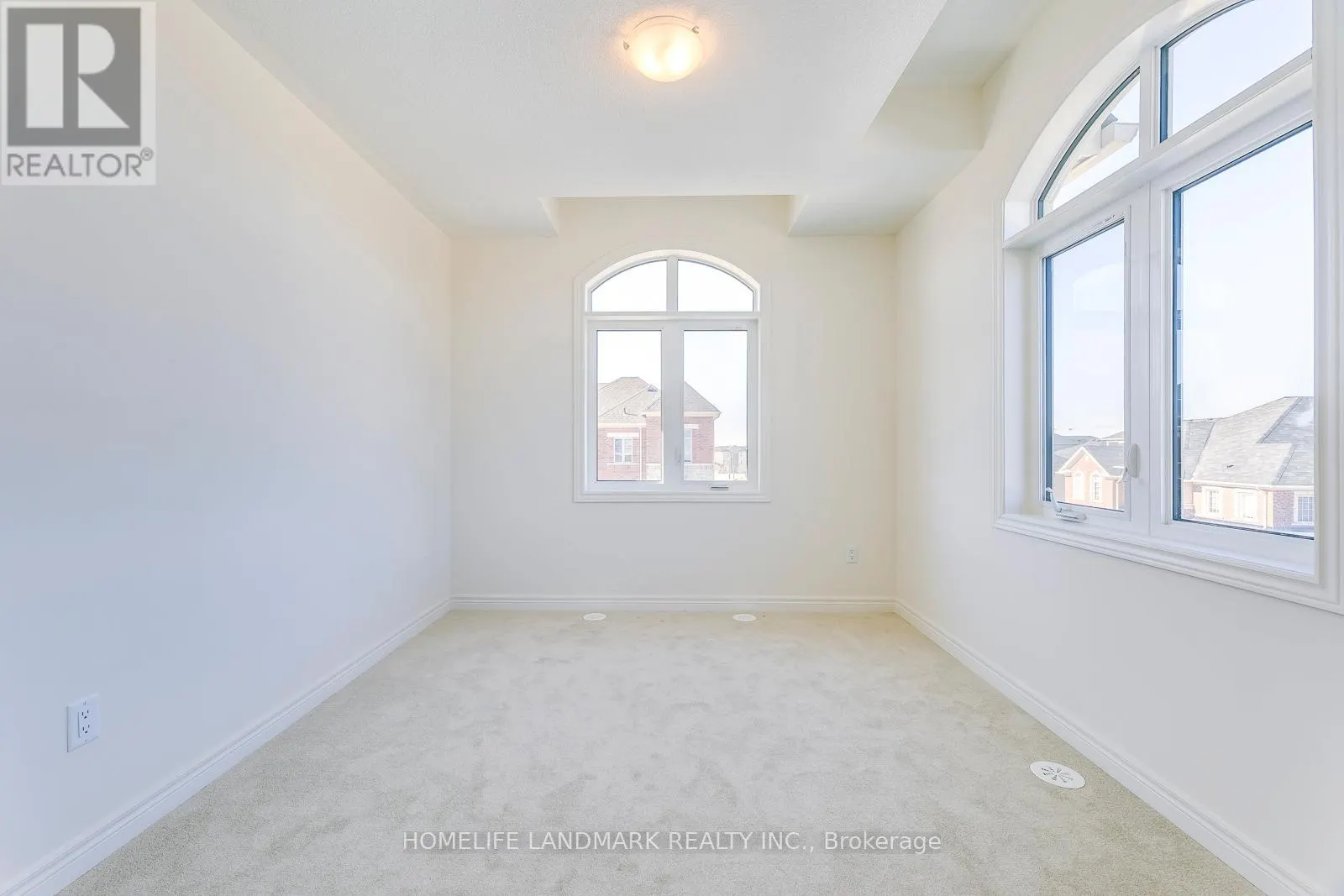 454 SILVER MAPLE ROAD