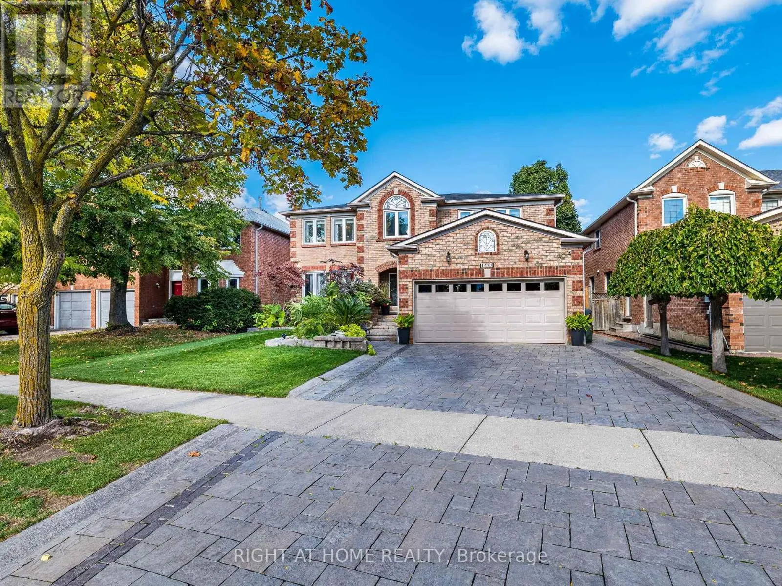 1477 BALLANTRAE DRIVE