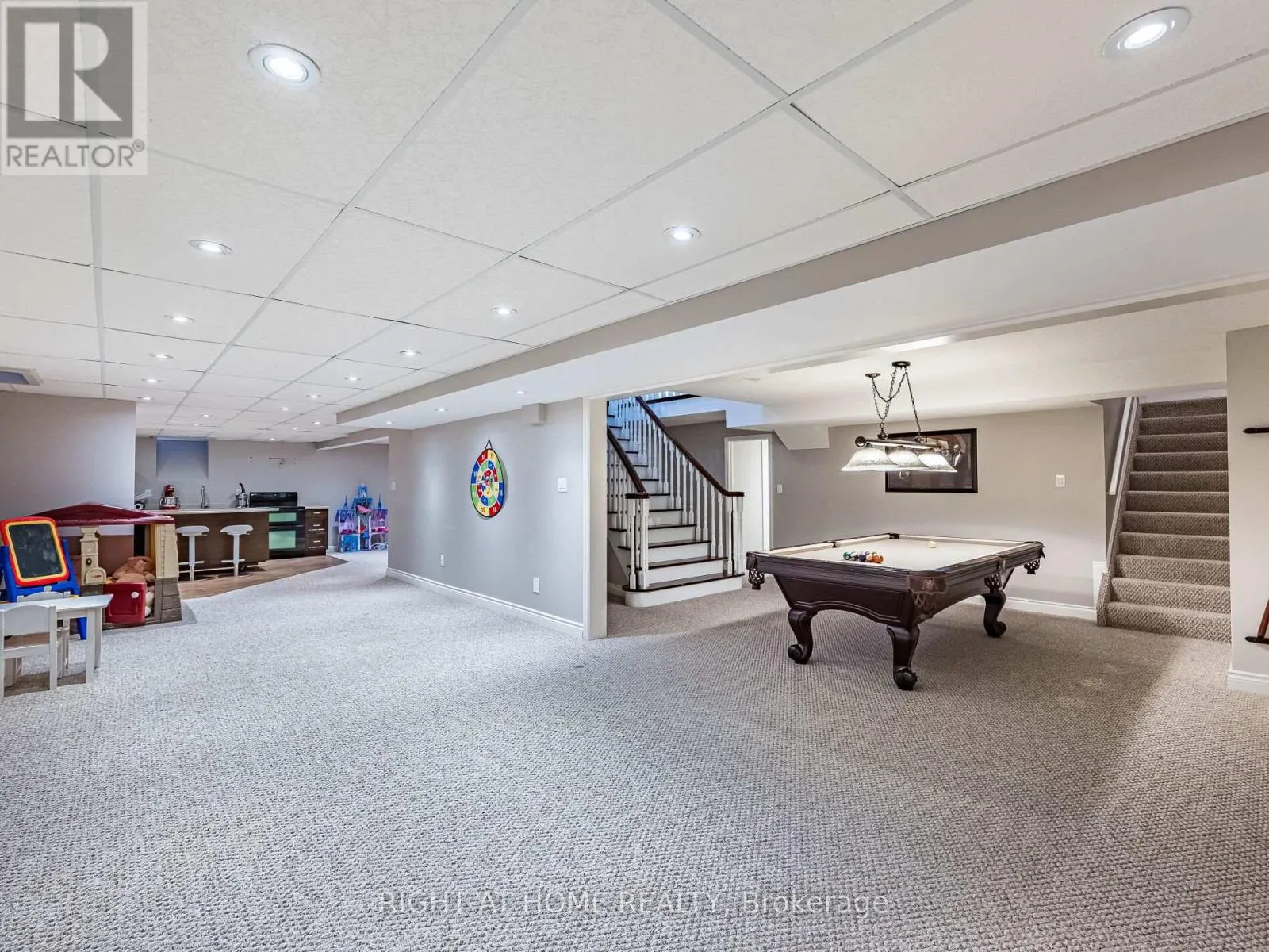 1477 BALLANTRAE DRIVE