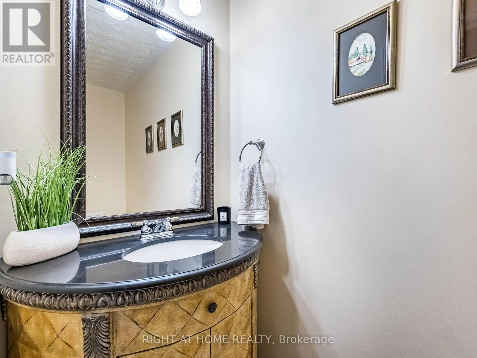 1477 BALLANTRAE DRIVE