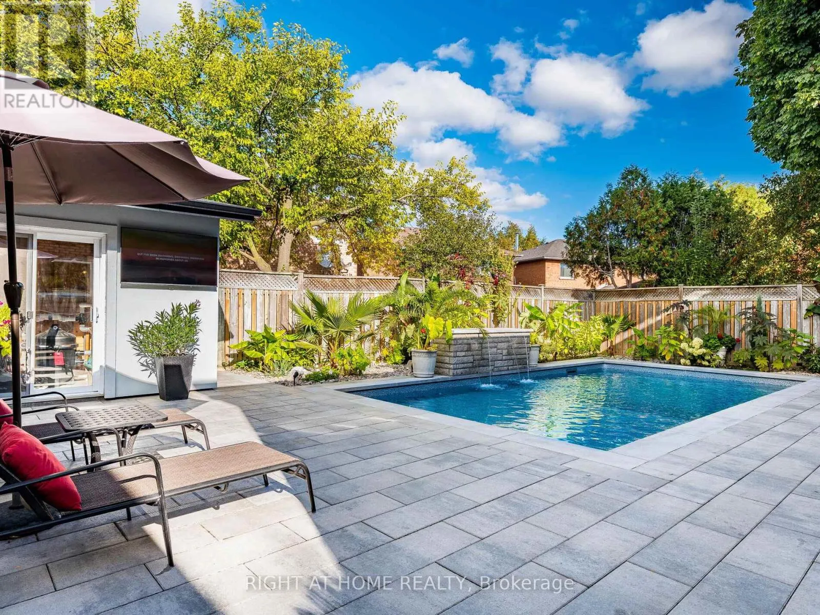 1477 BALLANTRAE DRIVE
