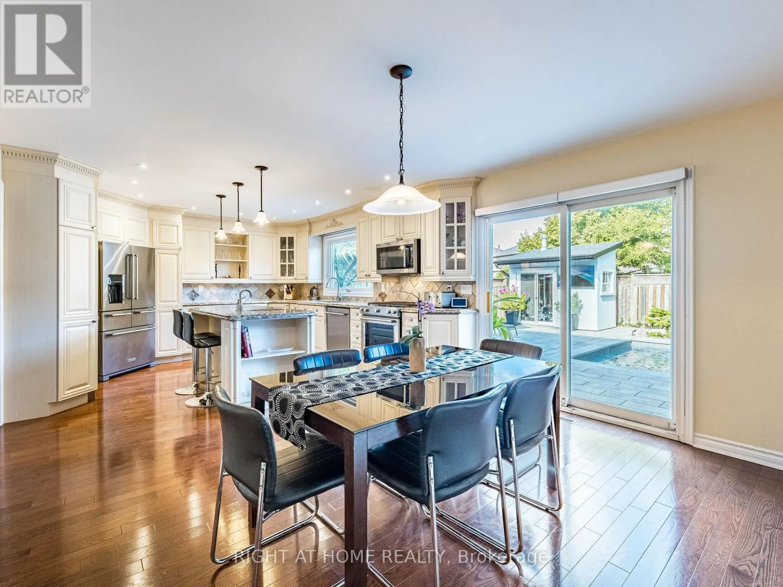 1477 BALLANTRAE DRIVE