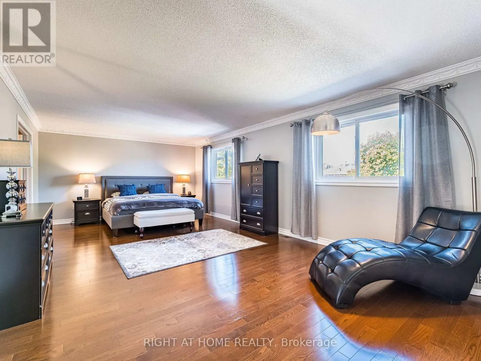1477 BALLANTRAE DRIVE