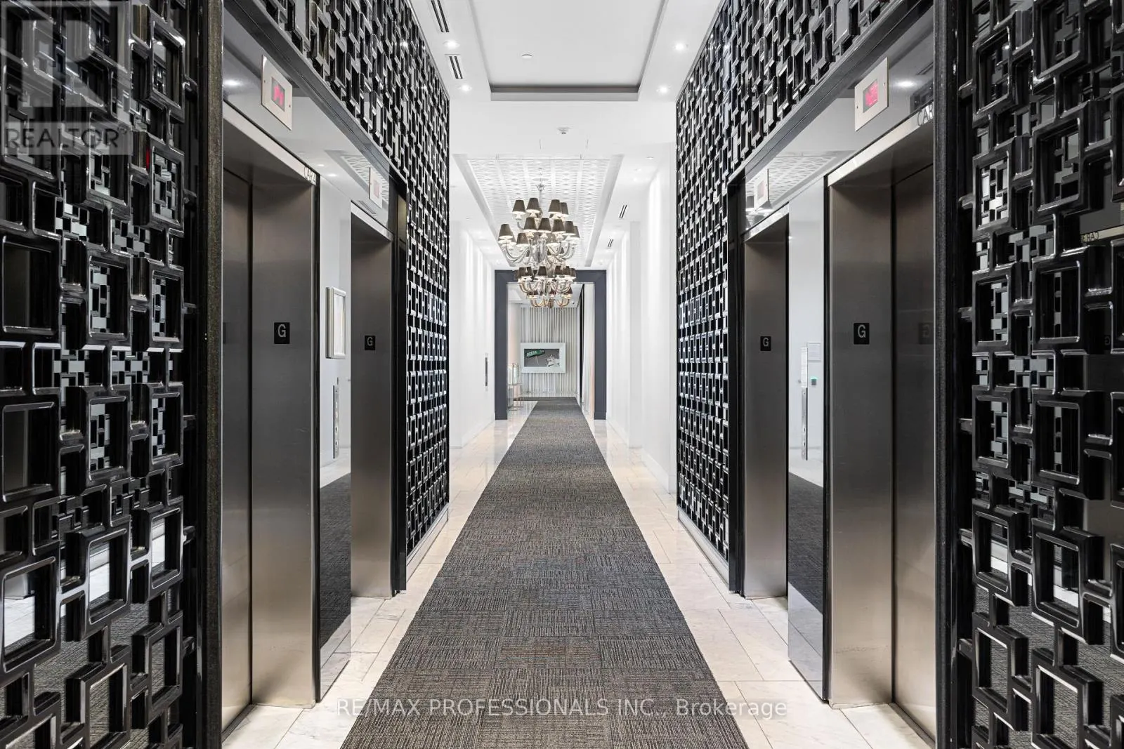 206 - 88 PARK LAWN ROAD