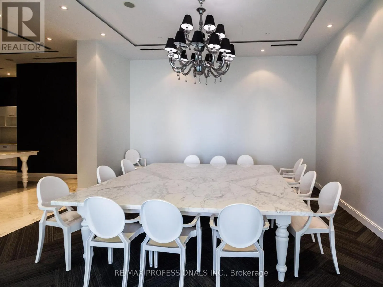 206 - 88 PARK LAWN ROAD