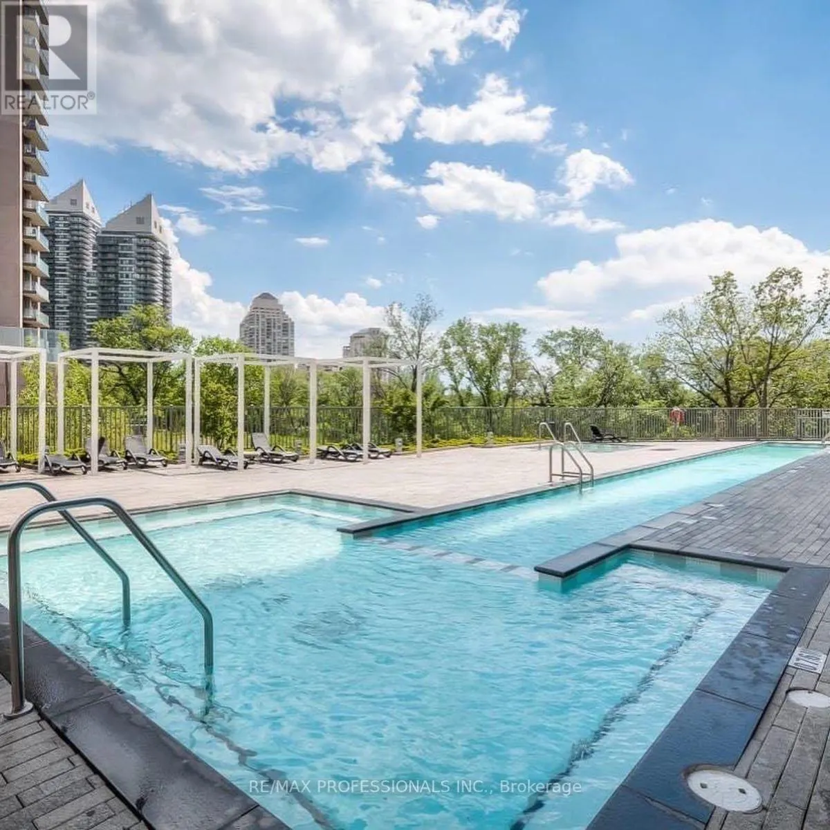206 - 88 PARK LAWN ROAD
