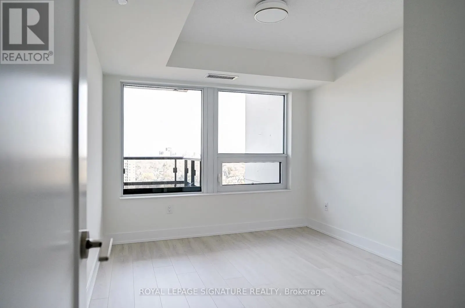 1907 - 10 EVA ROAD