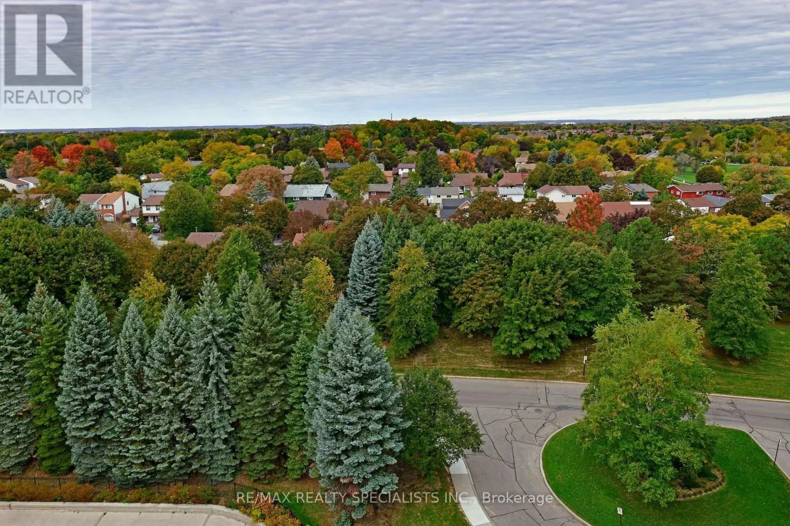 1112 - 10 LAURELCREST STREET