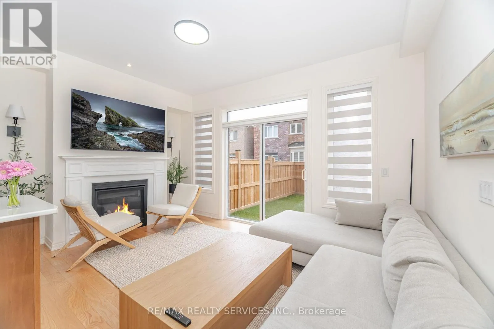 29 BENHURST CRESCENT