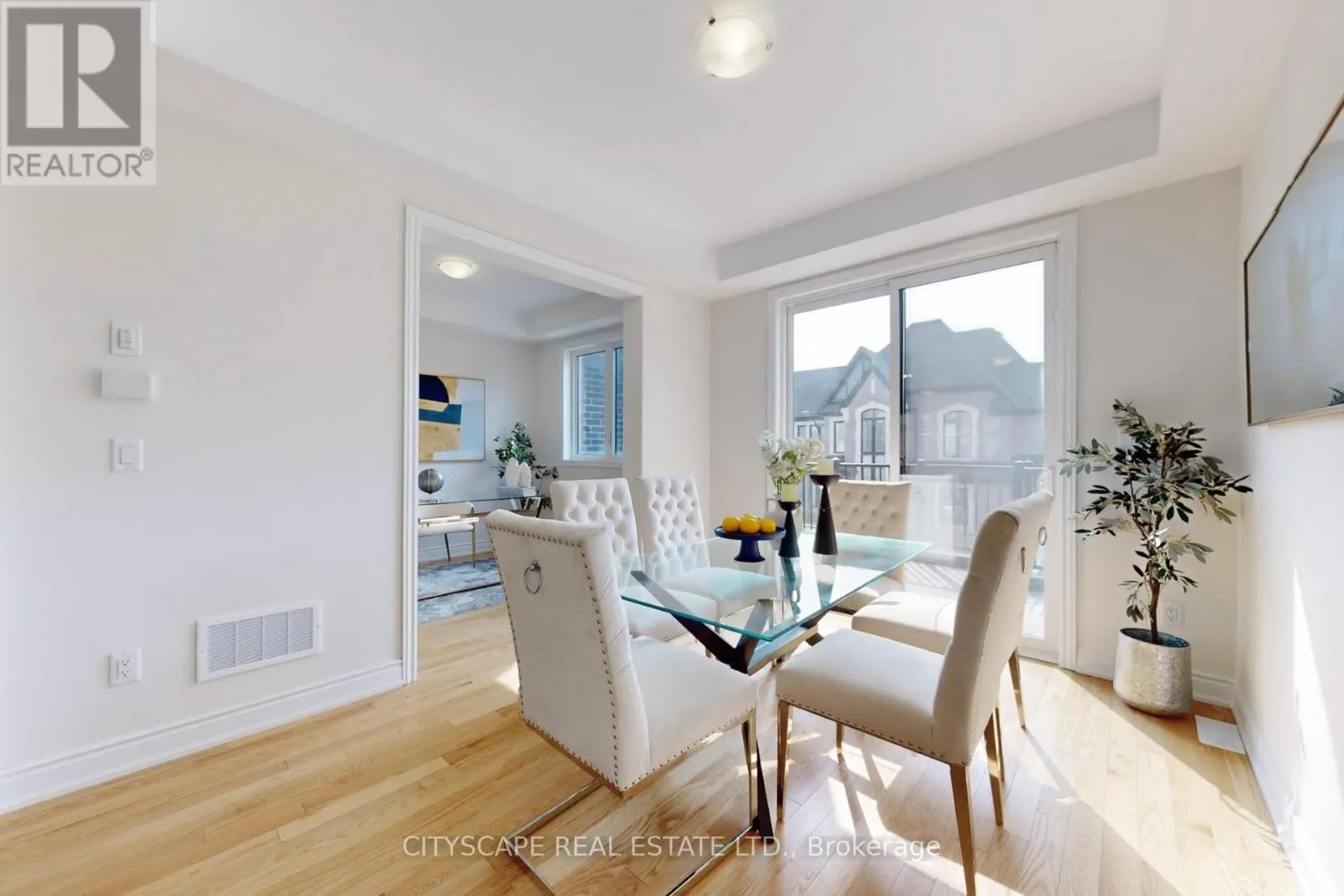 6 MARVIN AVENUE