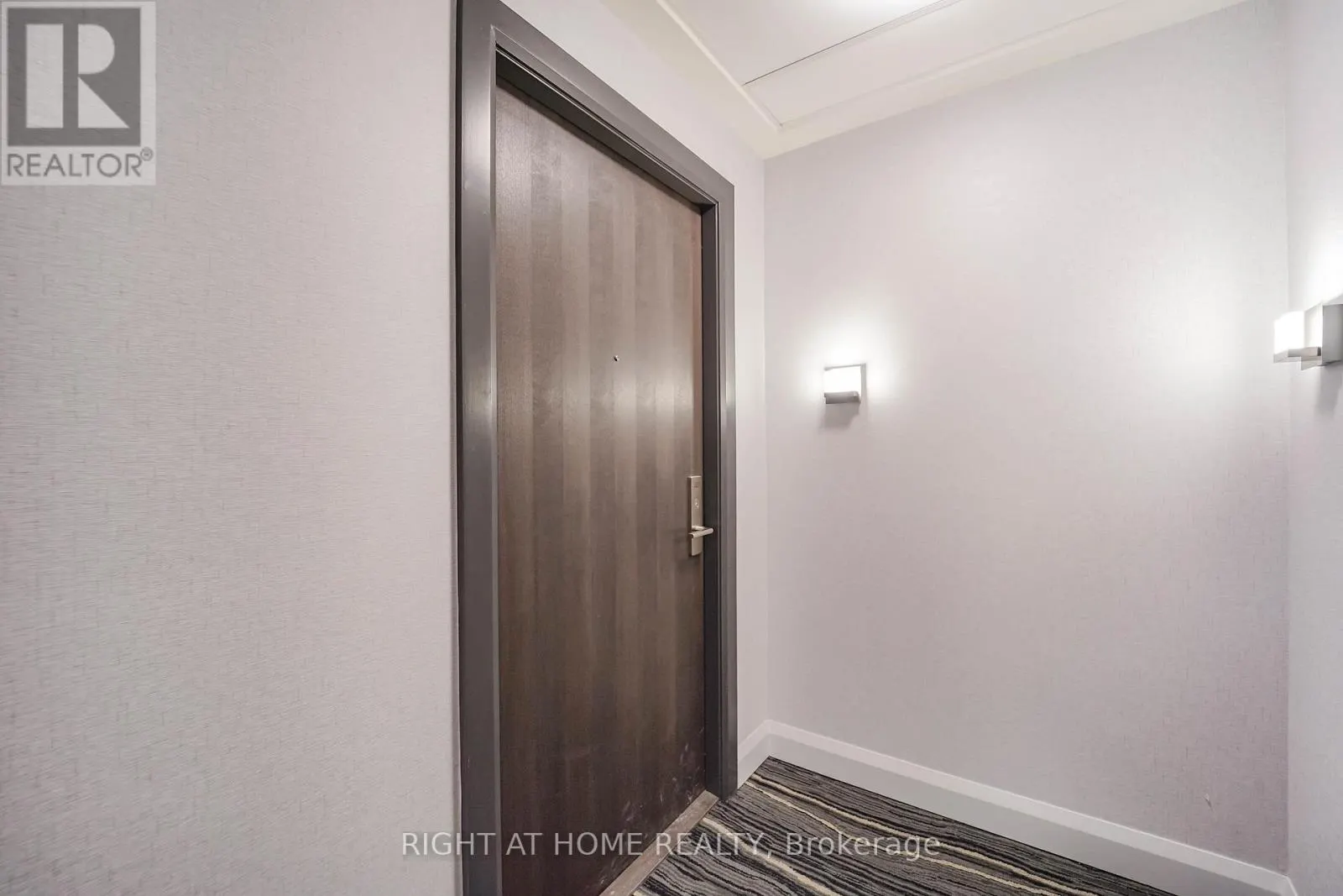 3001 - 38 ANNIE CRAIG DRIVE