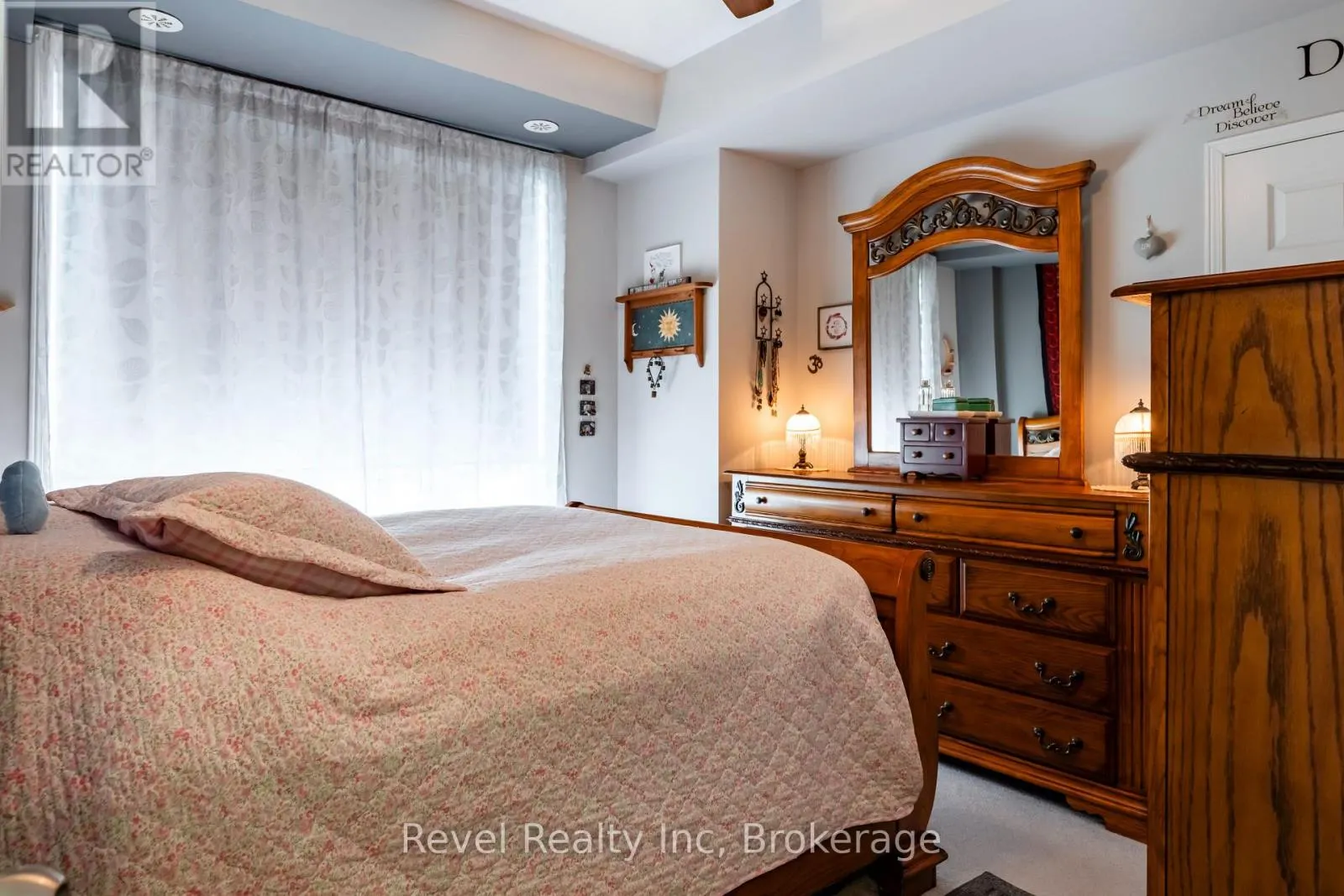 137 - 60 FAIRWOOD CIRCLE, #137
