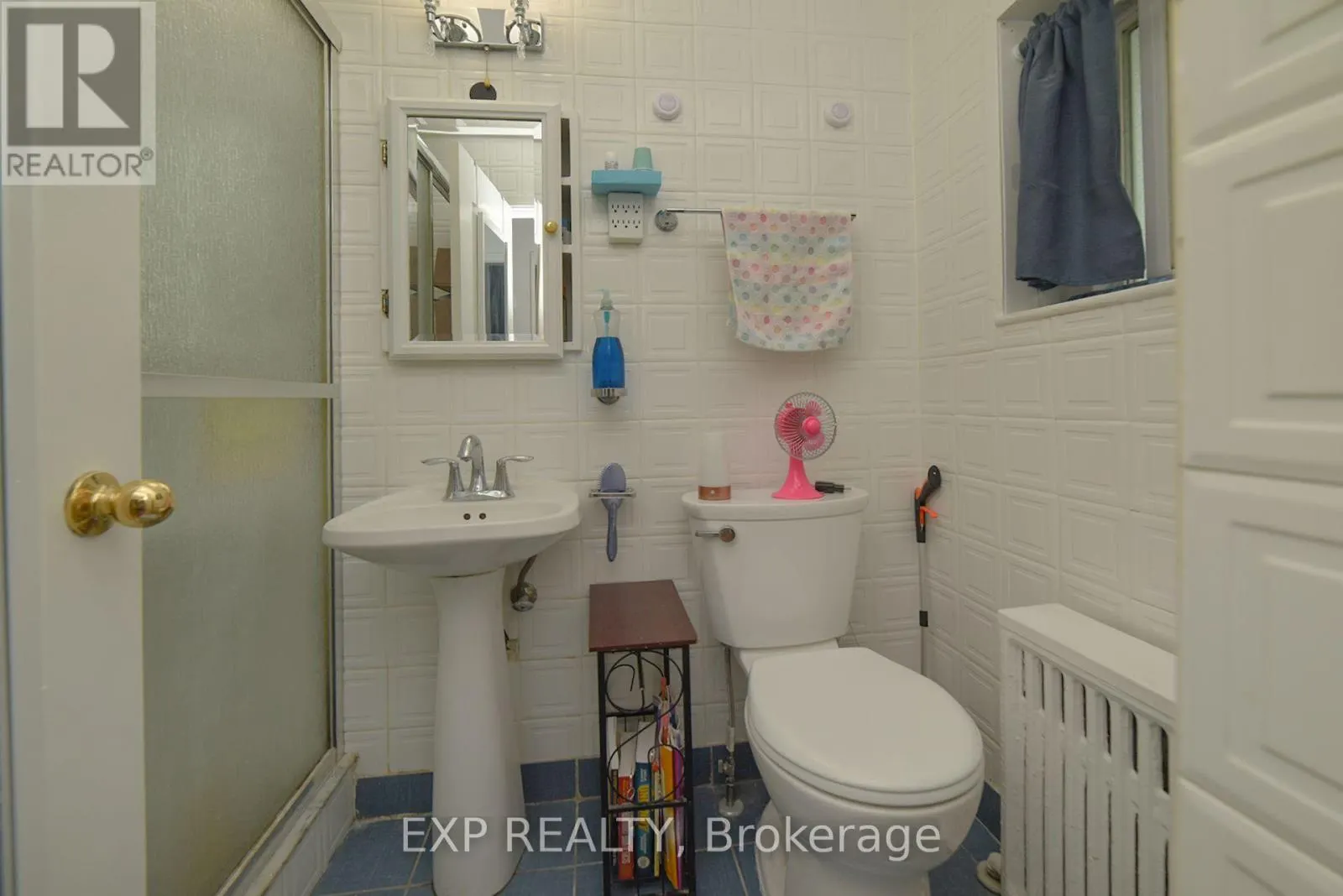 445 MARTIN GROVE ROAD