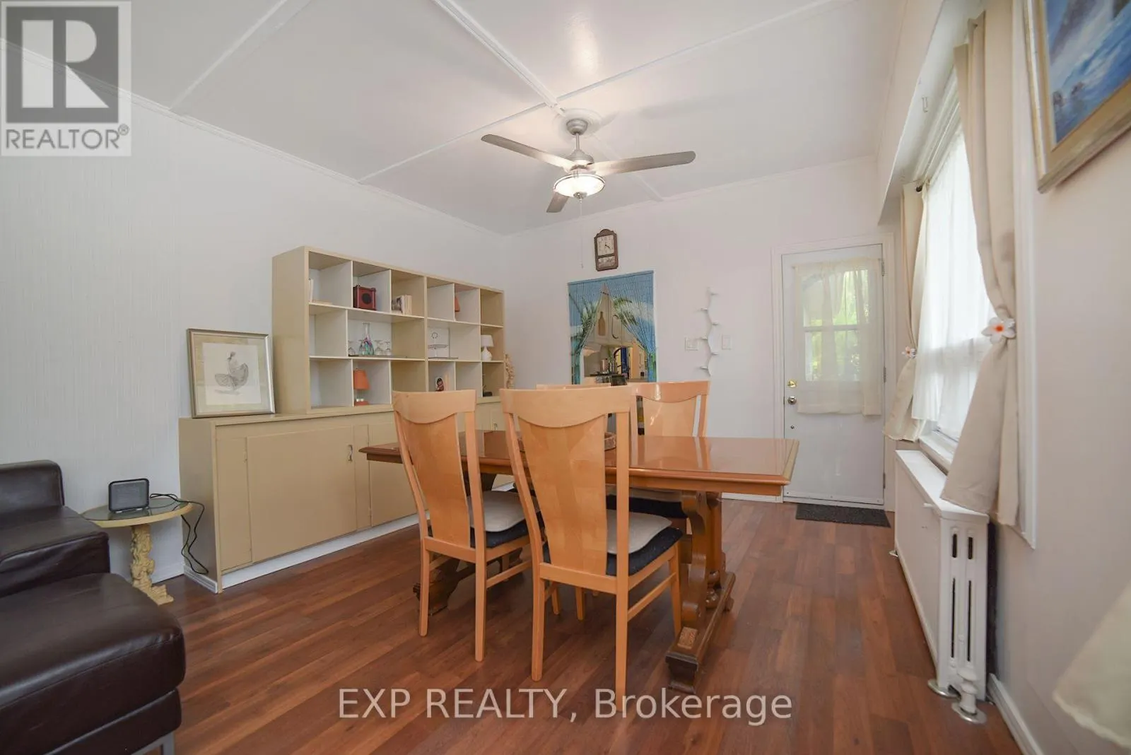 445 MARTIN GROVE ROAD