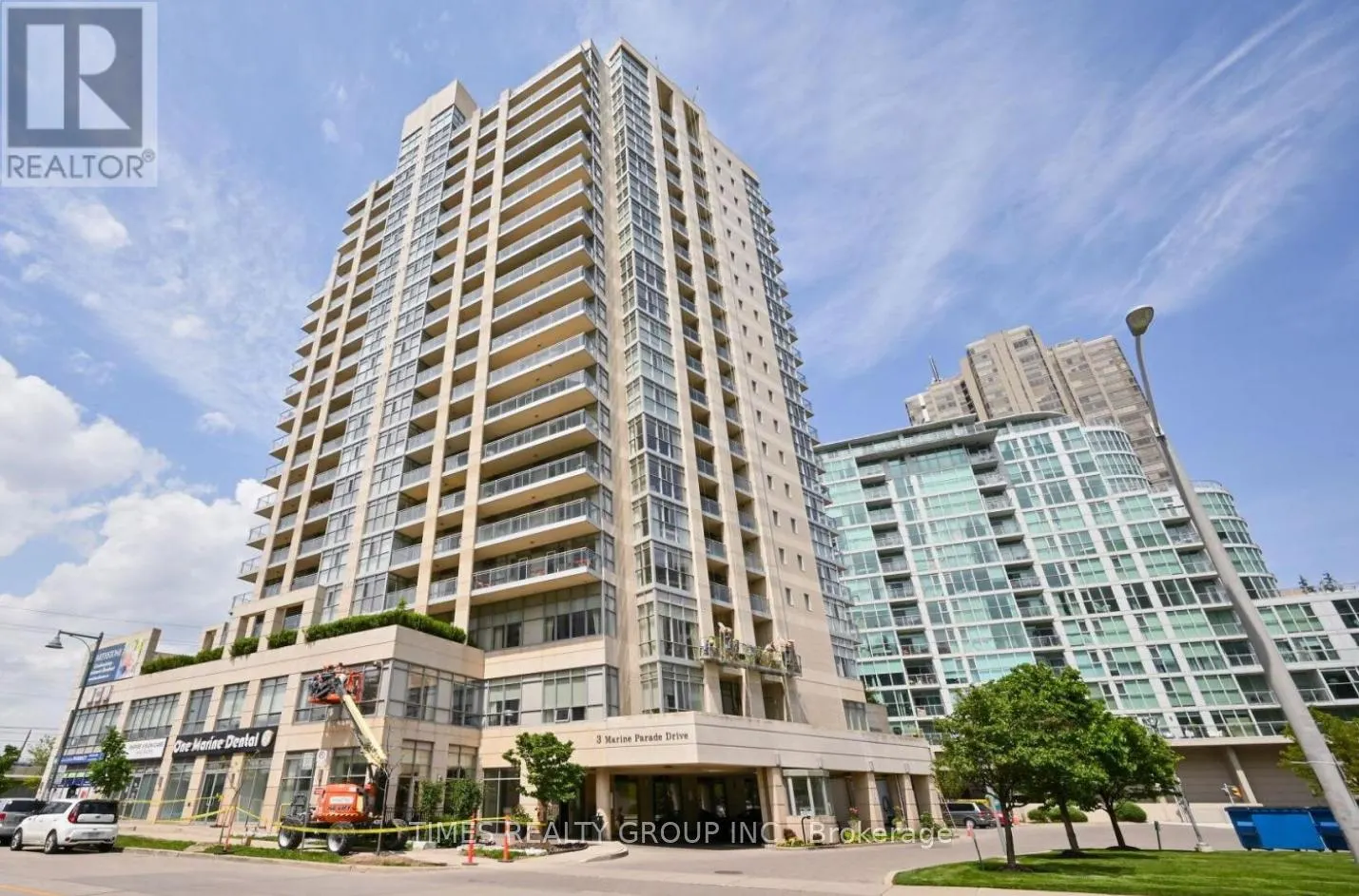1705 - 3 MARINE PARADE DRIVE