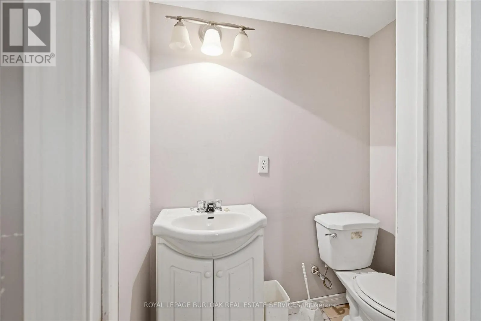 2279 MILFORD LANE