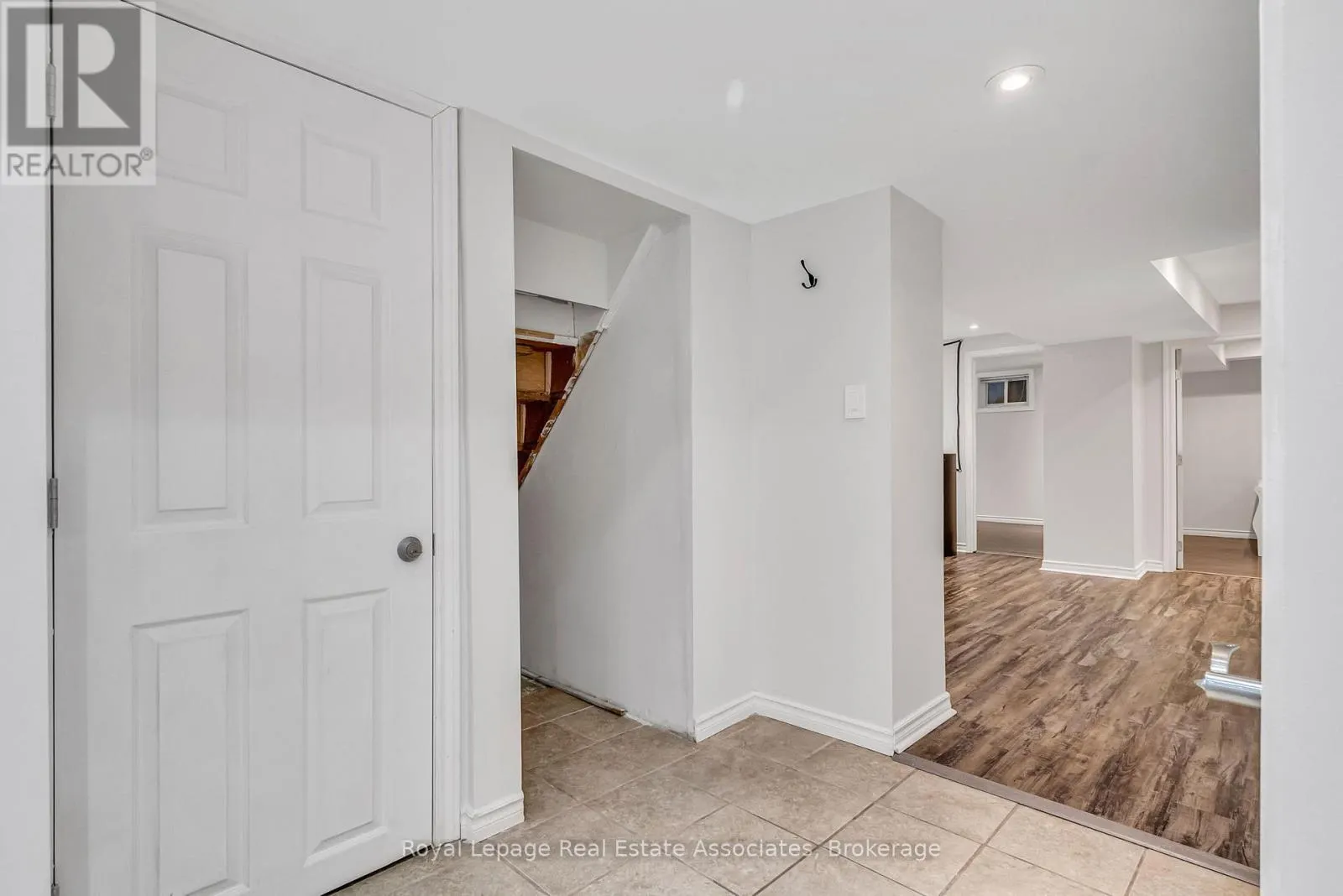 1034 MEREDITH AVENUE
