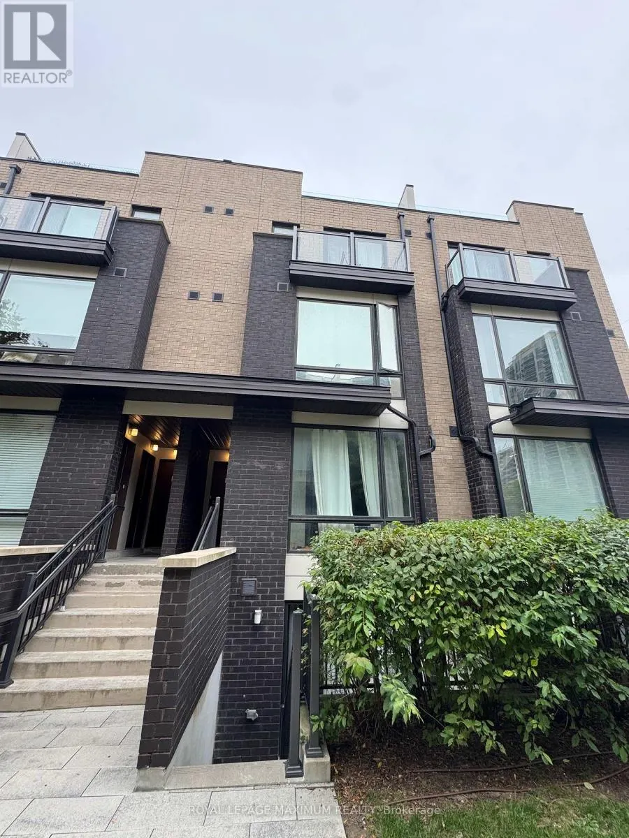 92 - 30 FIELDWAY ROAD
