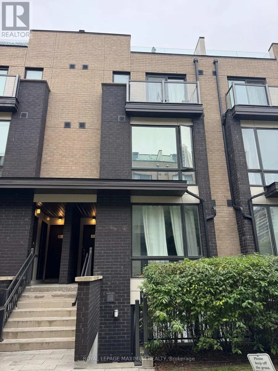 92 - 30 FIELDWAY ROAD