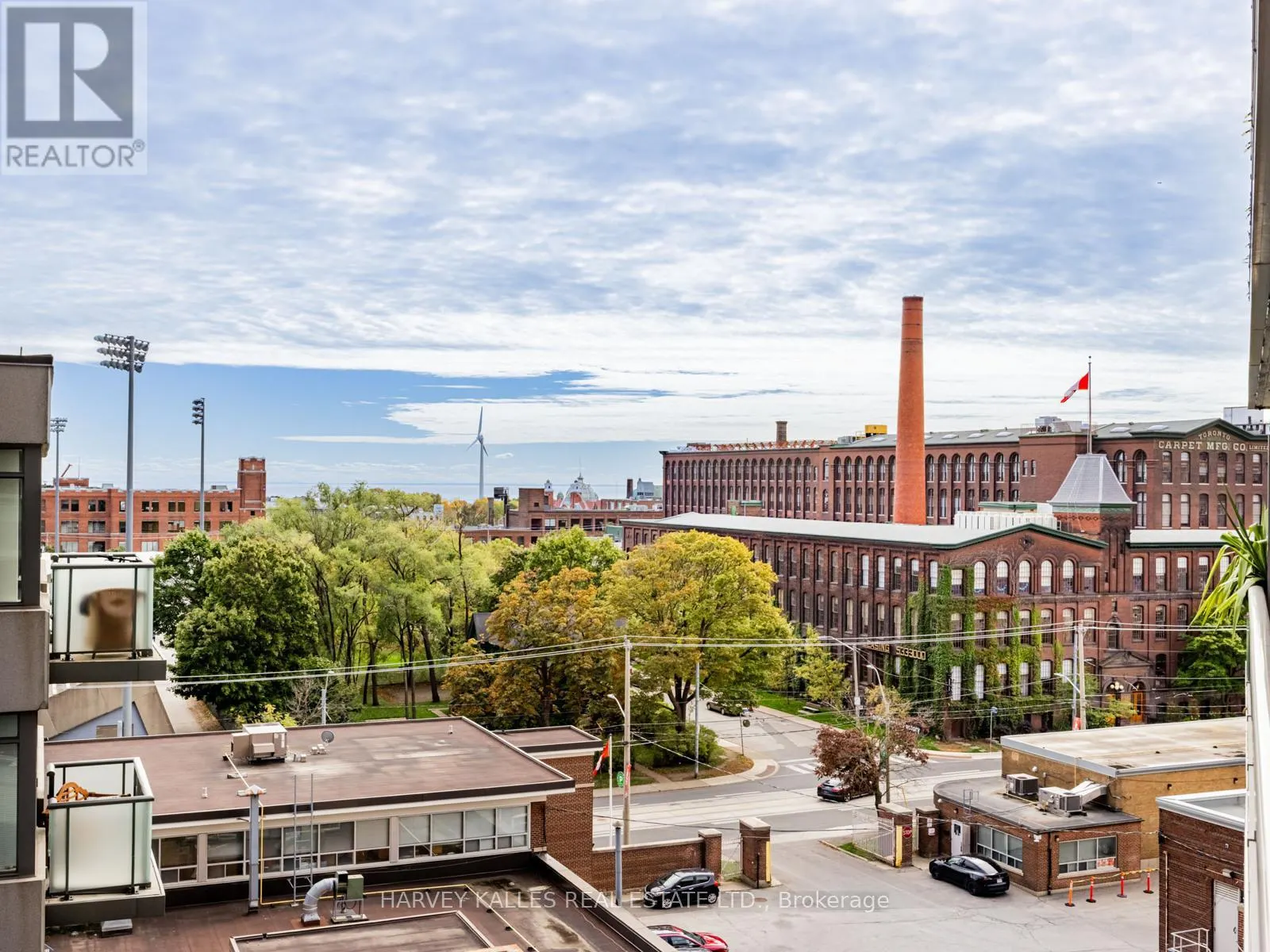 703 - 38 JOE SHUSTER WAY